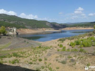 Embalse del Vado-Arquitectura Negra;turismo singles actividades grupo madrid viajes de naturaleza vi